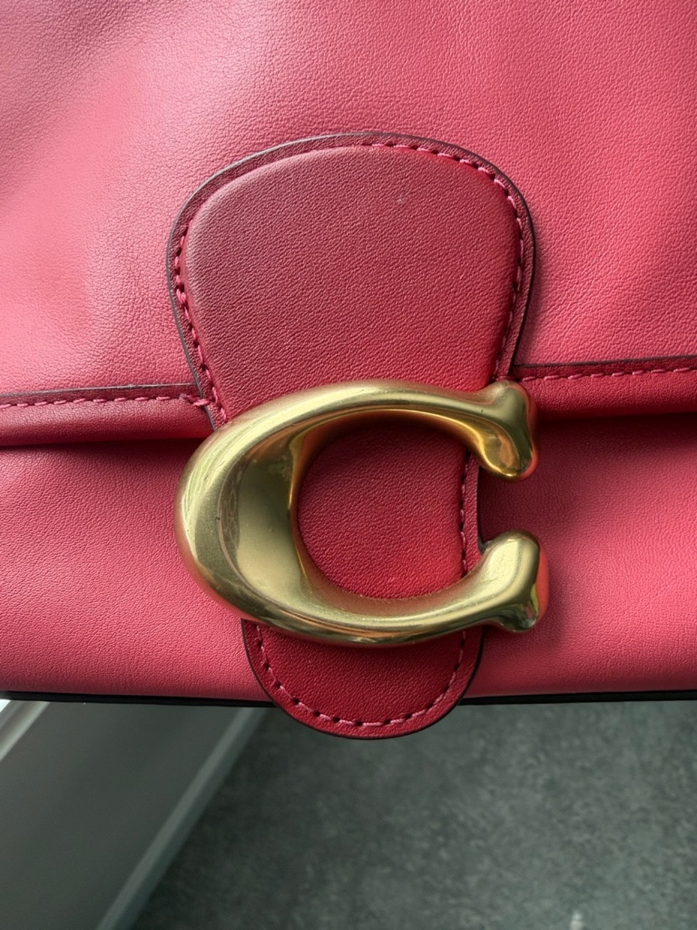 Coach Pink Shoulder Bag with Gold Hardware - Picture 4 of 13